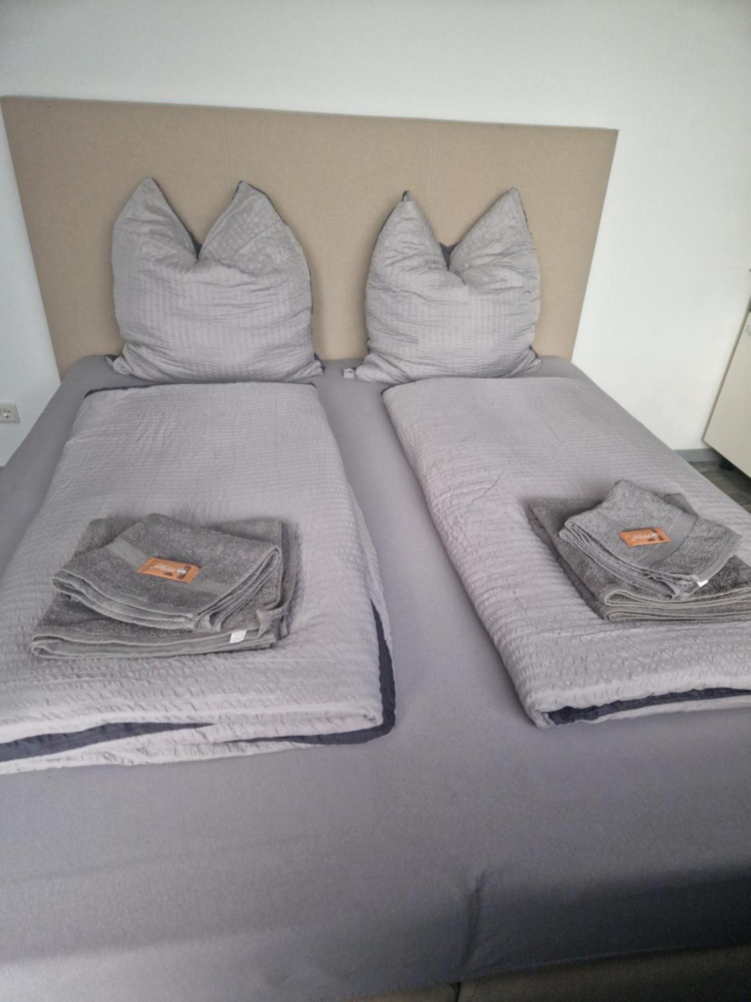 M&Bluxux Apartaments Крефельд Экстерьер фото