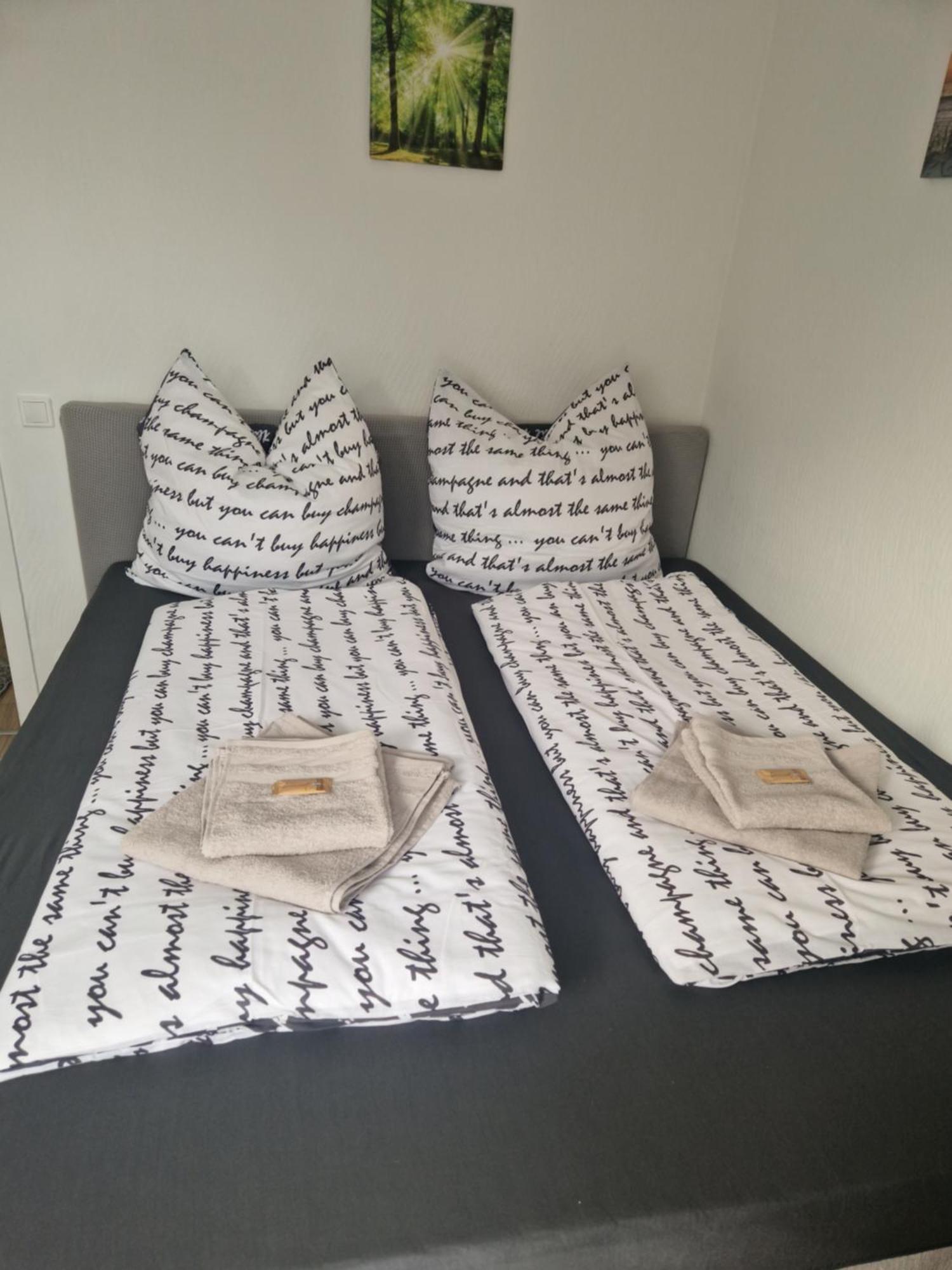 M&Bluxux Apartaments Крефельд Экстерьер фото